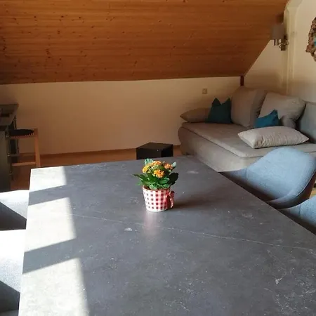 Susanne & Georg Guth Appartement *